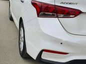 Bán Hyundai Accent sản xuất năm 2019, màu trắng còn mới, 490tr