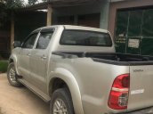 Cần bán lại xe Toyota Hilux sản xuất năm 2014, xe nhập