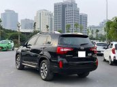 Cần bán gấp Kia Sorento sản xuất 2017, màu đen còn mới, 725 triệu