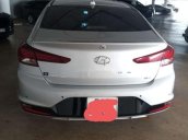 Cần bán lại xe Hyundai Elantra 1.6 năm 2019 còn mới, 615 triệu