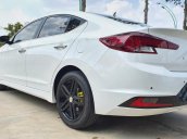 Bán gấp Hyundai Elantra sport đời 2019, xe vừa lăn bánh hơn 40000km, hỗ trợ vay ngân hàng mua xe lãi suất cực thấp