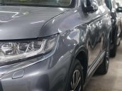 Bán Mitsubishi Outlander sản xuất 2017, màu bạc