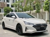 Bán xe Hyundai Elantra đời 2019, màu trắng chính chủ