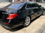 Bán ô tô Mercedes E200 năm 2017, giá thấp