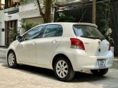 Toyota Yaris 1.3-2010 AT màu trắng ngọc trai