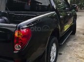 Cần bán gấp Mitsubishi Triton sản xuất năm 2011, màu đen