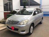 Xe Toyota Innova năm 2011 còn mới, giá 320tr