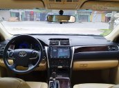 Bán ô tô Toyota Camry 2.0E năm sản xuất 2018, màu đen chính chủ