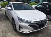 Elantra 2.0 AT 2021 giá chạm đáy