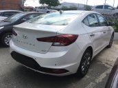 Elantra 2.0 AT 2021 giá chạm đáy