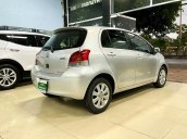 Xe Toyota Yaris sản xuất năm 2010, màu bạc, nhập khẩu còn mới, giá tốt