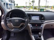 Xe Hyundai Elantra năm sản xuất 2017, màu đen còn mới, giá tốt