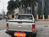 Cần bán lại xe Toyota Hilux năm 2010, nhập khẩu, giá chỉ 352 triệu