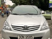 Cần bán gấp Toyota Innova sản xuất năm 2009, giá chỉ 310 triệu