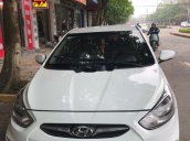 Cần bán Hyundai Accent 1.4AT sản xuất 2011, màu trắng