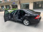 Cần bán gấp Mercedes C 200 đời 2003, màu đen