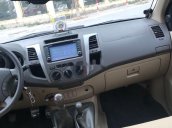 Cần bán lại xe Toyota Hilux năm 2010, nhập khẩu, giá chỉ 352 triệu