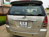 Cần bán gấp Toyota Innova năm 2006, màu vàng còn mới, giá chỉ 233 triệu