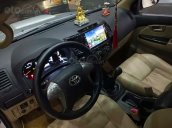 Cần bán xe Toyota Fortuner sản xuất năm 2016, màu bạc còn mới