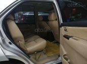 Cần bán xe Toyota Fortuner sản xuất năm 2016, màu bạc còn mới