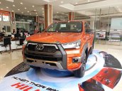 Toyota Hilux 2021 628tr, khuyến mãi full quà góp 85%