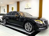 Cần bán xe Mercedes S class sản xuất năm 2019, màu đen còn mới