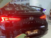 Bán Hyundai Elantra sản xuất 2021, màu đen, giá tốt