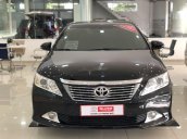 Bán Toyota Camry 2.5Q năm 2012, màu đen còn mới, 720 triệu