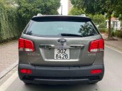 Cần bán gấp Kia Sorento năm sản xuất 2010, màu xám