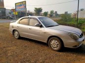 Xe Daewoo Nubira đời 2002, màu vàng, nhập khẩu 