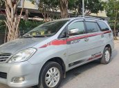 Cần bán gấp Toyota Innova sản xuất năm 2009 còn mới