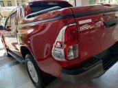 Cần bán lại xe Toyota Hilux đời 2016, màu đỏ, xe nhập chính chủ, giá tốt