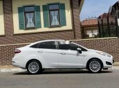 Cần bán Ford Fiesta năm 2015, màu trắng chính chủ