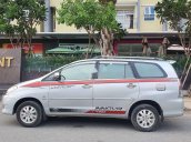 Cần bán gấp Toyota Innova sản xuất năm 2009 còn mới