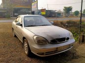 Xe Daewoo Nubira đời 2002, màu vàng, nhập khẩu 