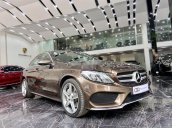 Cần bán lại xe Mercedes C300 năm 2015 còn mới