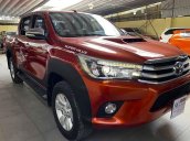 Bán xe Toyota Hilux sản xuất 2016, màu đỏ, nhập khẩu 