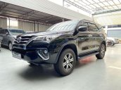 Bán xe Toyota Fortuner màu đen, siêu sang, xe cực mới, 7.000km, có trả góp