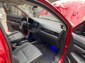 Cần bán Mitsubishi Outlander 2.0AT Premium đời 2019, màu đỏ