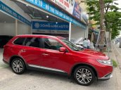 Cần bán Mitsubishi Outlander 2.0AT Premium đời 2019, màu đỏ