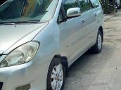 Cần bán Toyota Innova năm 2011, nhập khẩu nguyên chiếc còn mới