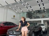 Cần bán lại xe Mercedes C300 năm 2015 còn mới