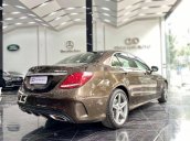 Cần bán lại xe Mercedes C300 năm 2015 còn mới