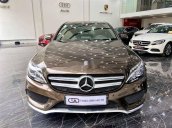 Cần bán lại xe Mercedes C300 năm 2015 còn mới