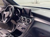 Xe Mercedes GLC 300 sản xuất 2018, màu đen