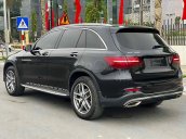 Xe Mercedes GLC 300 sản xuất 2018, màu đen