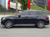 Xe Mercedes GLC 300 sản xuất 2018, màu đen