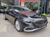 Bán xe E200 Exclsuive giá giảm và nhiều quà tặng