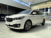 Bán Kia Sedona 2.2 DATH 2018, máy dầu bản full màu trắng xe cực đẹp bao test