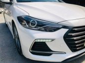 Bán ô tô Hyundai Elantra sản xuất năm 2018, màu trắng còn mới